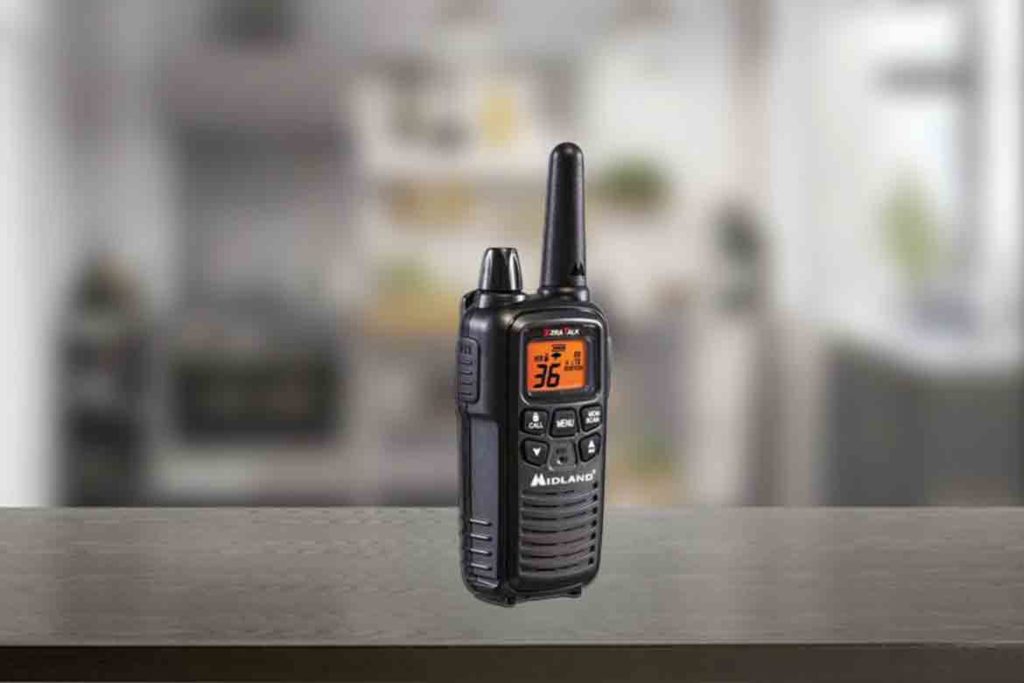LXT600VP3-Two-Way-Radio-Walkie-Talkies