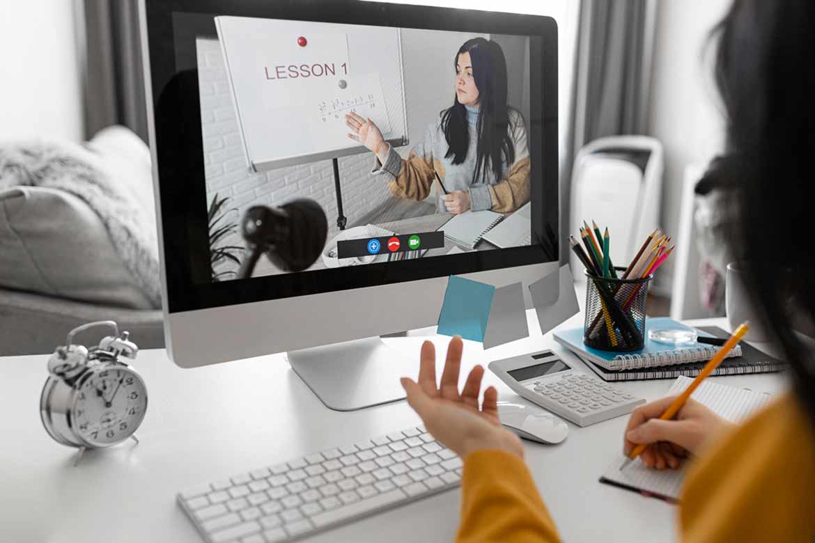 tutoring TechMobi Selling online courses 9 ways to make money online on the internet